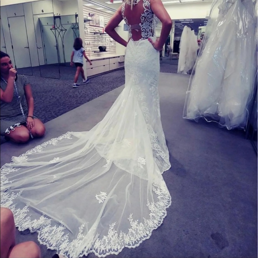Galina Signature Wedding Dress Size 4.